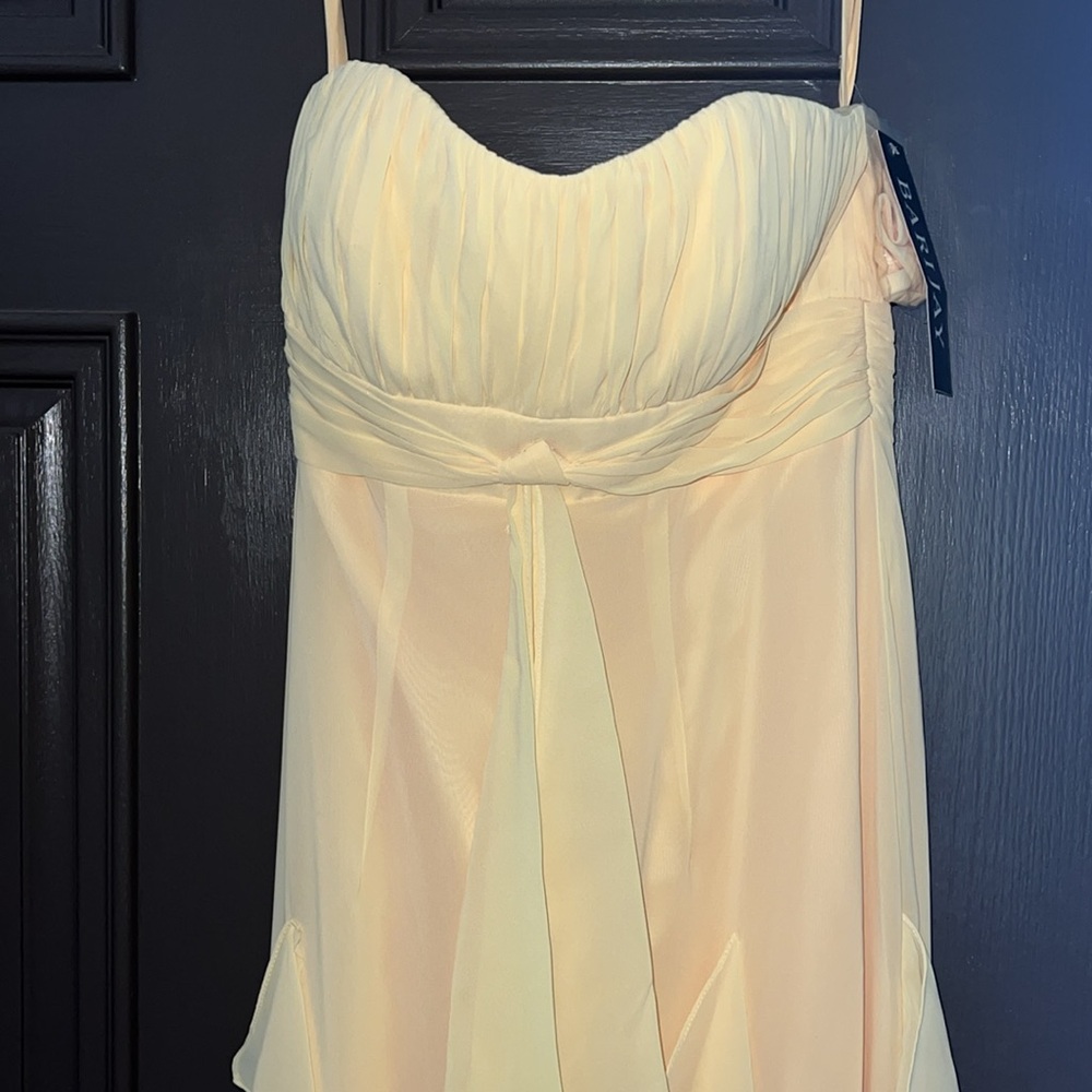 Daffodil Ruffle Gown - Picture 3 of 7